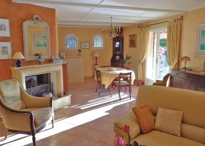 Amazing In St-privat-des-vieux Feriehus *