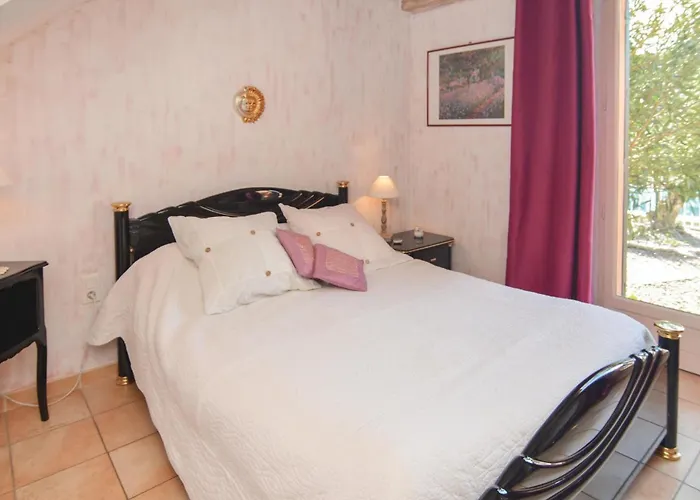Amazing In St-privat-des-vieux Feriehus *